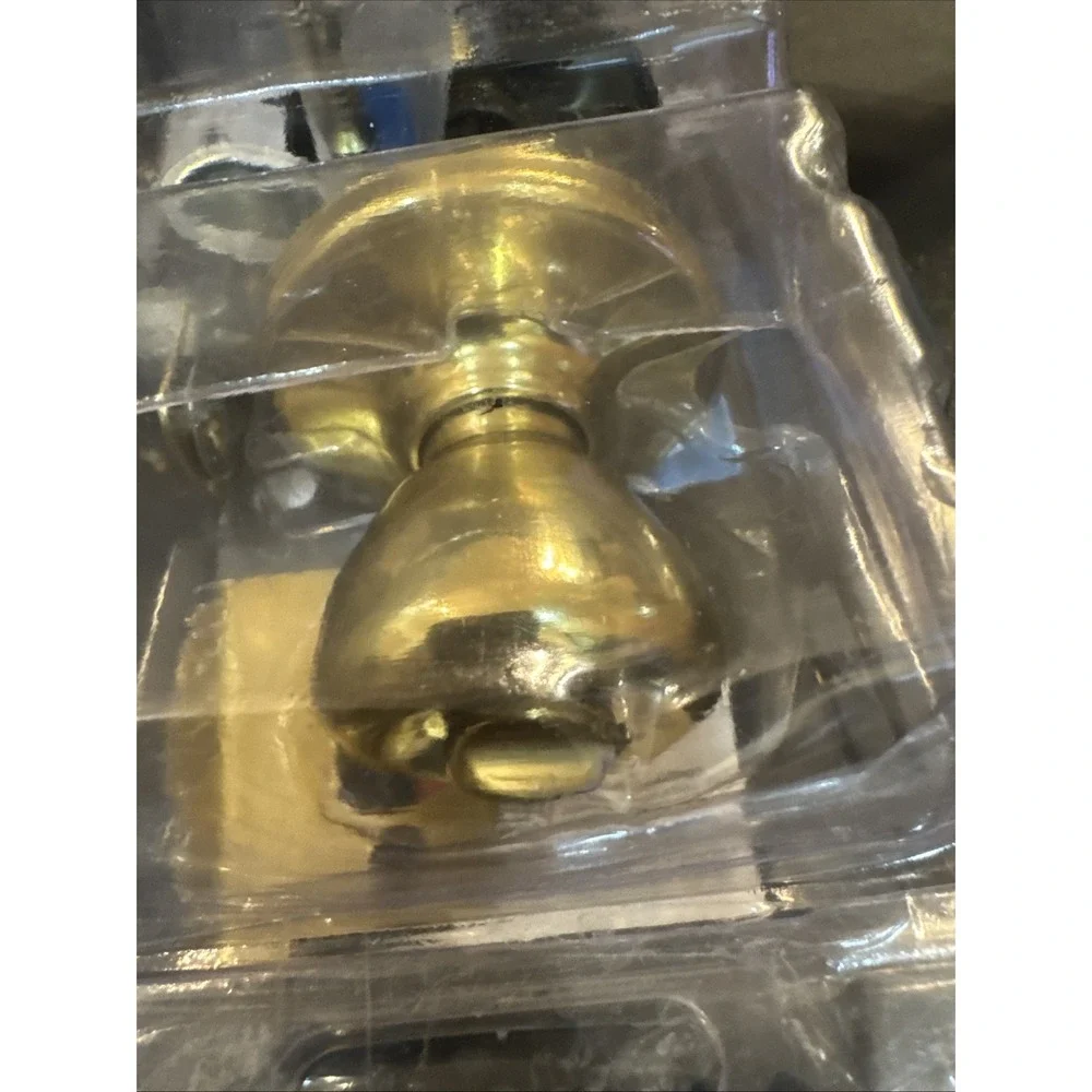 Kwikset Bed‎ and Bath Door Knob Set with Turn Button Locking